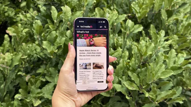 苹果史上最大规模界面改版:玻璃质感界面为重头戏 iPhone 16 Pro价格新低