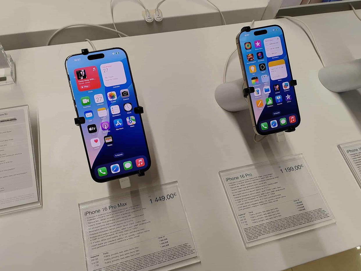 苹果将于明年初发布 iPhone 17